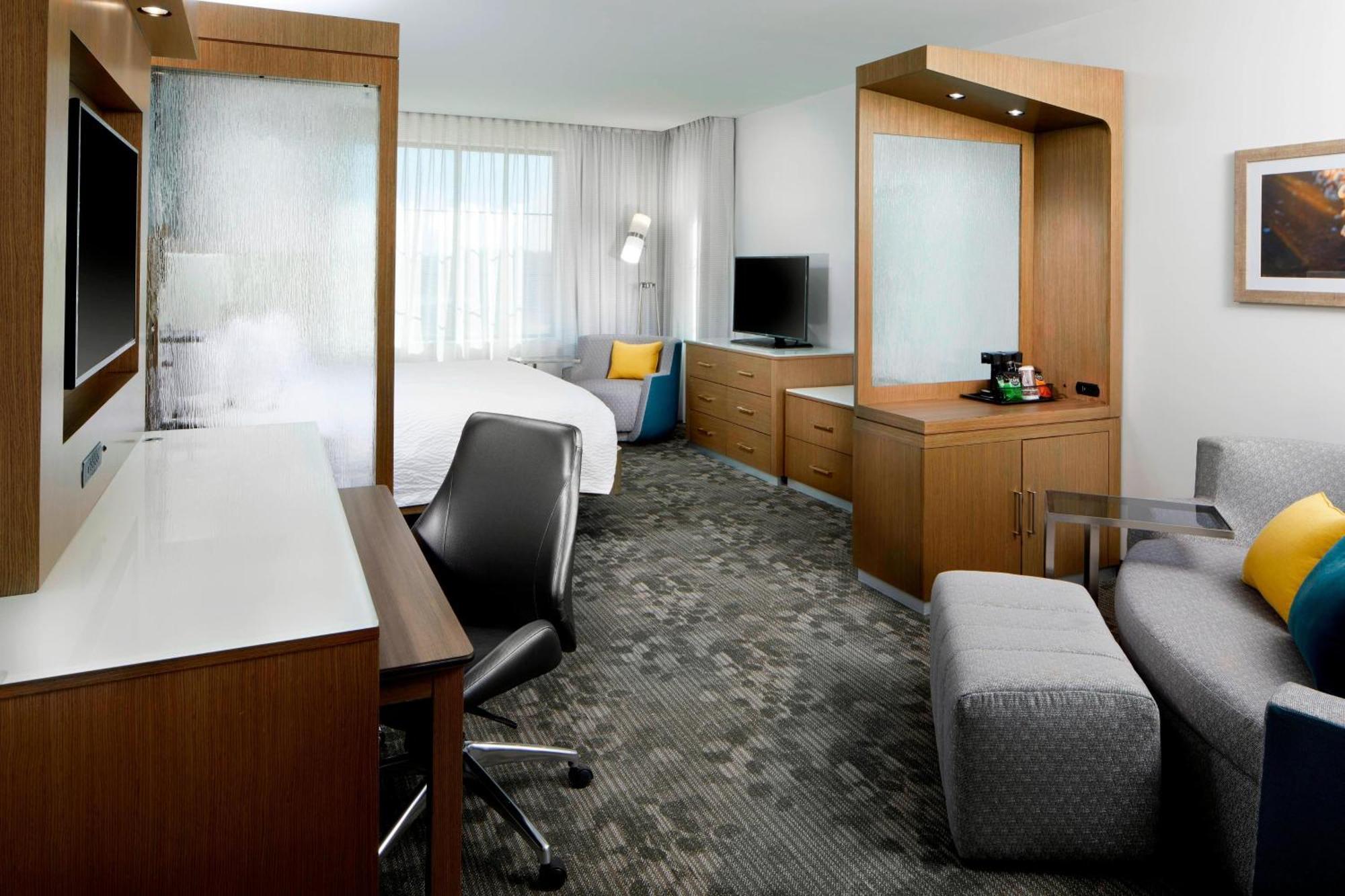 คอร์ตยาร์ด ชาร์ลอตต์ ฟอร์ตมิลล์ Hotel ภายนอก รูปภาพ